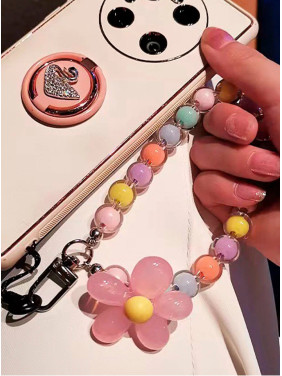 Декоративный брелок обвес для телефона с ромашкой , для защиты телефона от падений  разноцветная